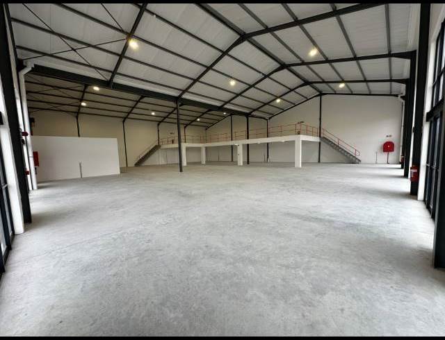 847M² WAREHOUSE TO LET IN STONEWOOD SECURITY ESTATE