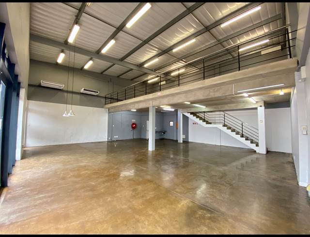 223M² RETAIL TO LET IN NEW TOWN CENTRE