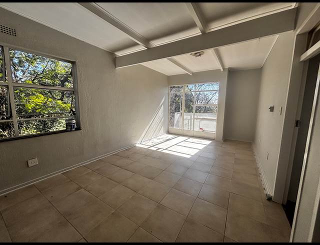 2 BEDROOM APARTMENT TO LET IN WENDYWOOD