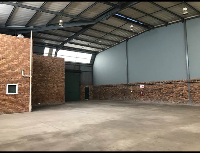 757M² WAREHOUSE TO LET IN JET PARK