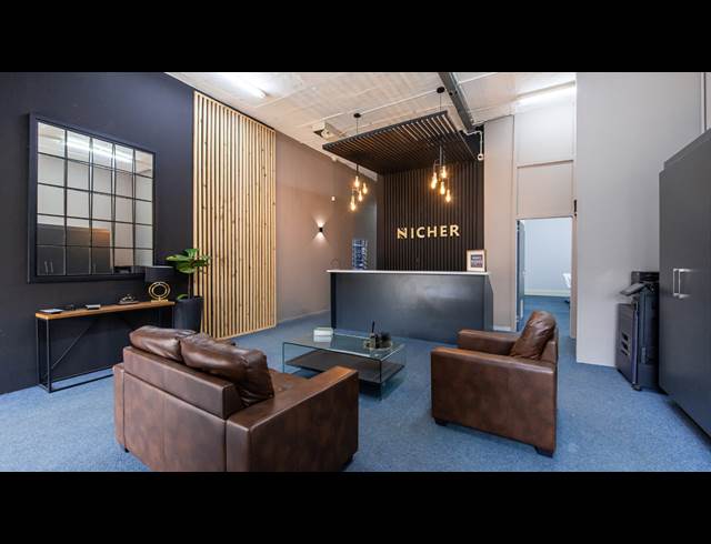 6M² SERVICED OFFICE TO LET IN RIVERSIDE INDUSTRIAL PARK