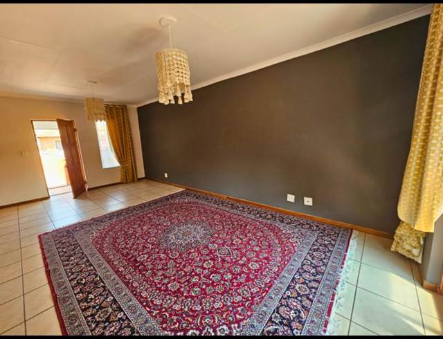 3 BEDROOM PROPERTY TO RENT IN GLEN MARAIS