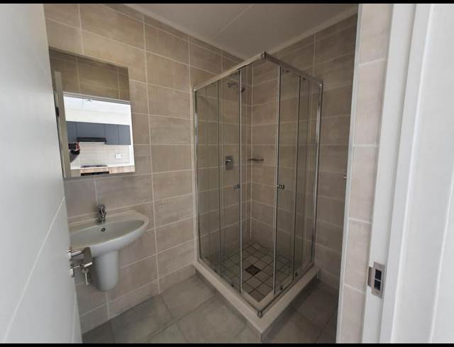 1 BEDROOM PROPERTY TO RENT IN GREENBAY ECO ESTATE