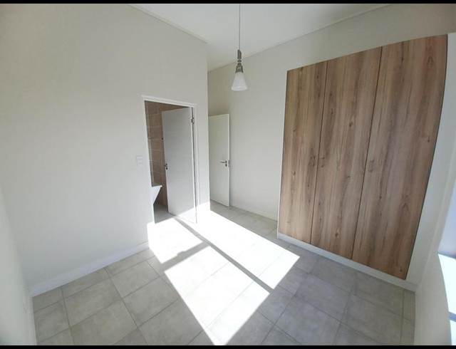 2 BEDROOM PROPERTY TO RENT IN GREENBAY ECO ESTATE