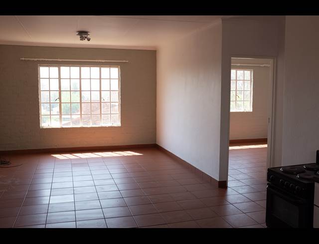 3 bed property to rent in KEW