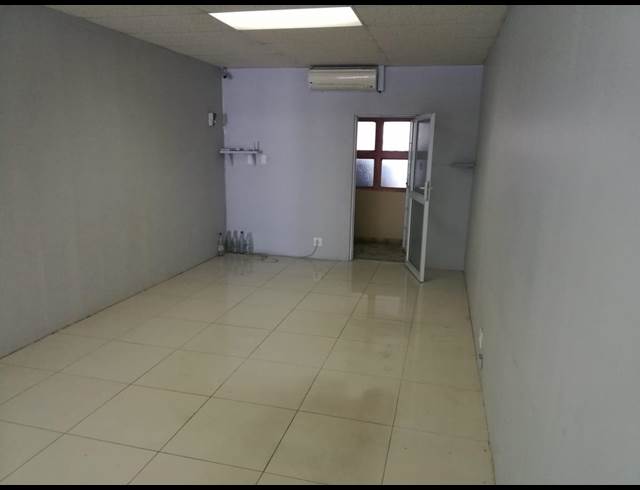 50M² OFFICE TO LET IN SOUTH BEACH