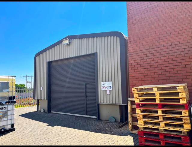 1,966M² WAREHOUSE TO LET IN MEADOWDALE
