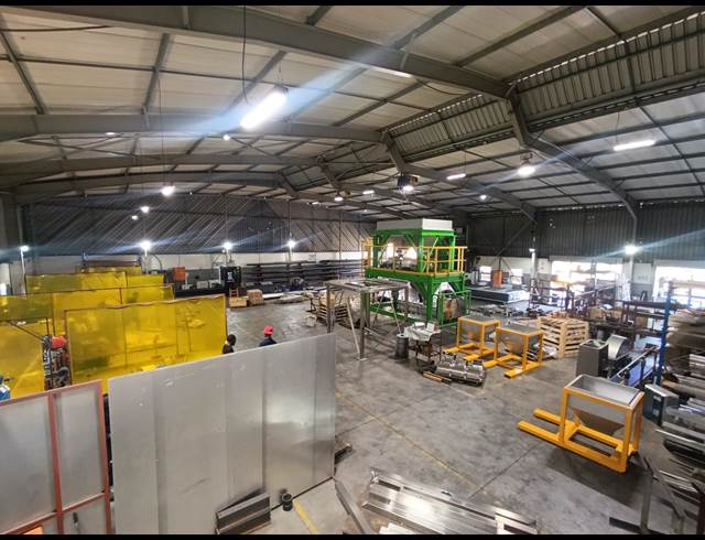 1,397M² WAREHOUSE TO LET IN MAHOGANY RIDGE
