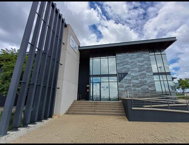 INDUSTRIAL PROPERTY TO RENT IN LOUWLARDIA