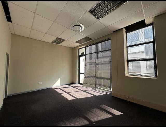 127.50M² OFFICE TO LET IN HIGHVELD TECHNOPARK