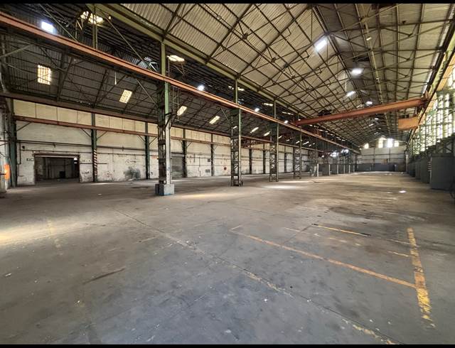 7,255M² WAREHOUSE TO LET IN EPPING INDUSTRIAL