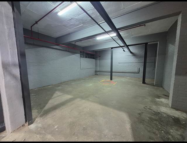 640M² FACTORY TO LET IN BENROSE