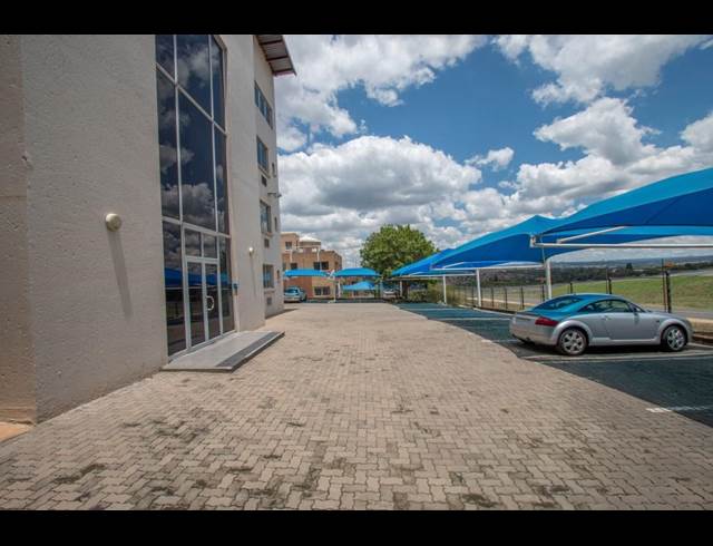 1,444M² WAREHOUSE TO LET IN KYALAMI