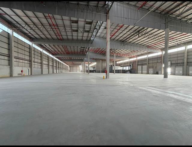 5,368M² WAREHOUSE TO LET IN LOUWLARDIA