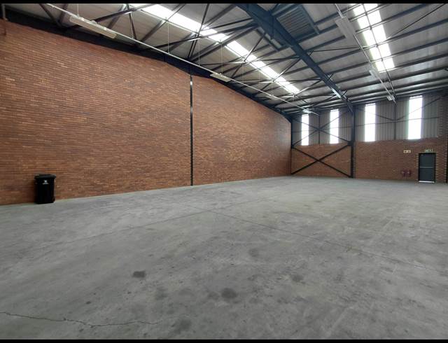 343M² WAREHOUSE TO LET IN CLAYVILLE
