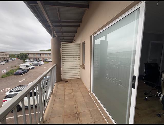 83M² OFFICE RENTED IN BALLITO CENTRAL