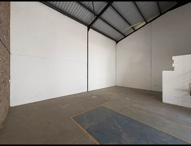 274M² WAREHOUSE TO LET IN BROADLANDS PARK