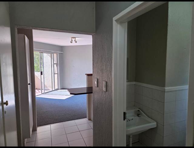 1 BEDROOM APARTMENT TO LET IN BRYANSTON