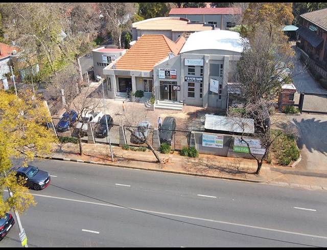 400M² RETAIL TO LET IN ROSEBANK