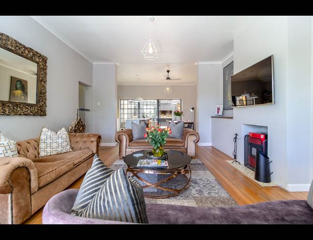 3 BEDROOM HOUSE RENTED IN VREDEHOEK