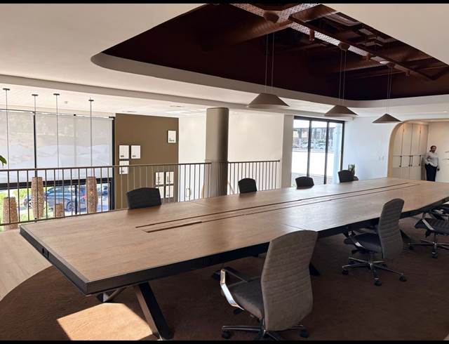 120M² OFFICE TO LET IN HALFWAY HOUSE