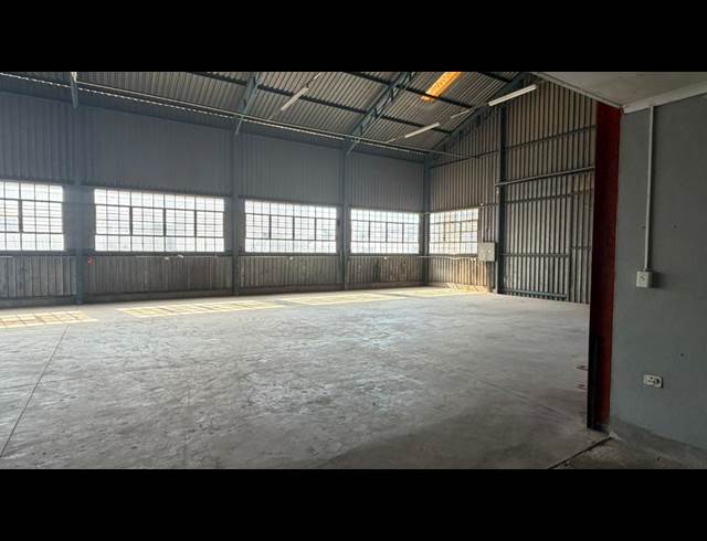 370M² WAREHOUSE TO LET IN ROSSLYN