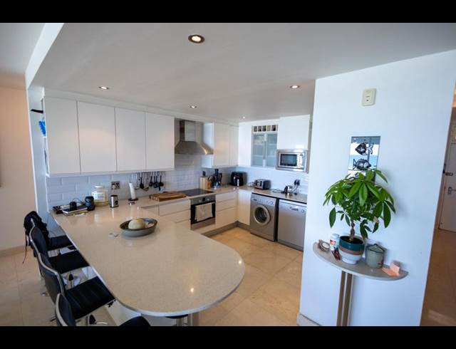 2 BEDROOM PROPERTY TO RENT IN DOLPHIN BEACH