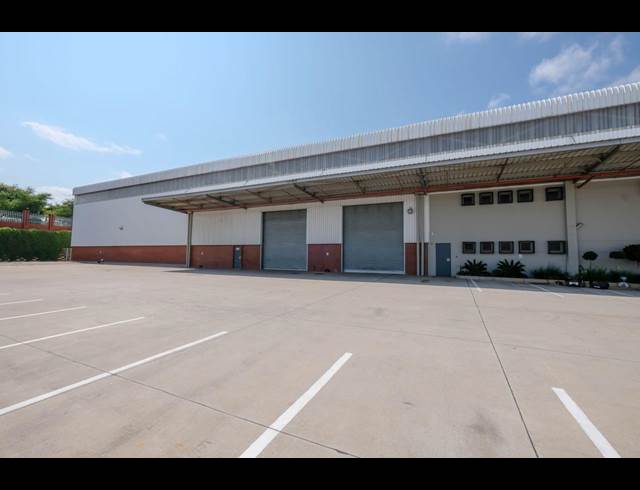 8,760M² WAREHOUSE TO LET IN LINBRO PARK