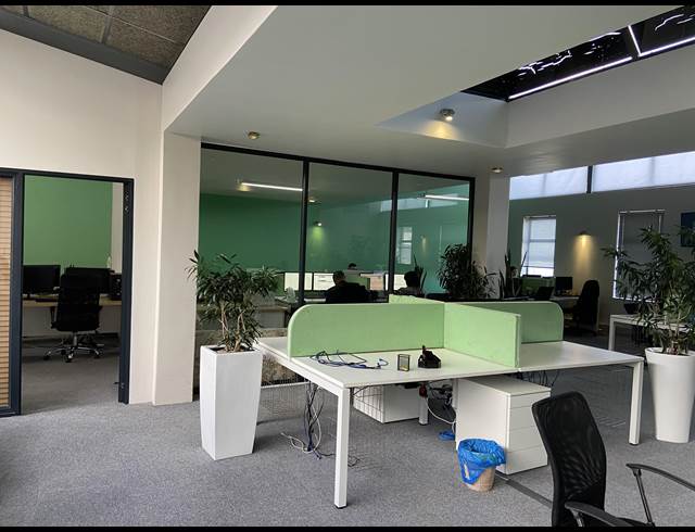 731M² OFFICE TO LET IN WESTLAKE