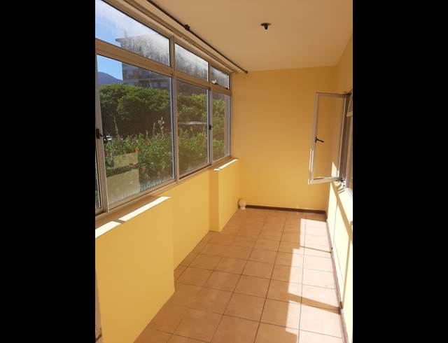 2 bed property to rent in CLAREMONT