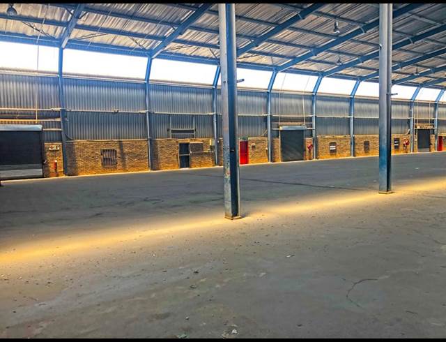 9,000M² WAREHOUSE TO LET IN MEADOWDALE