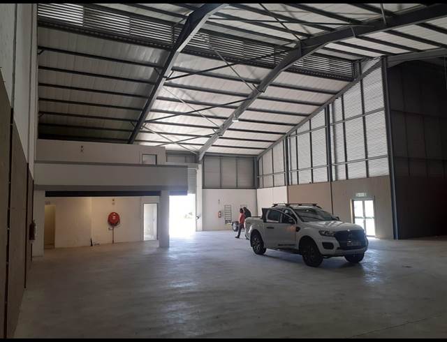 650M² WAREHOUSE TO LET IN KILLARNEY GARDENS