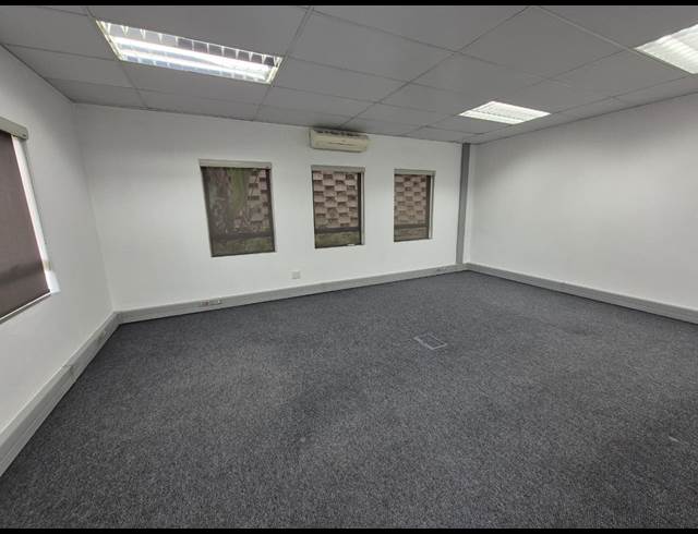 1,428M² WAREHOUSE TO LET IN LINBRO PARK