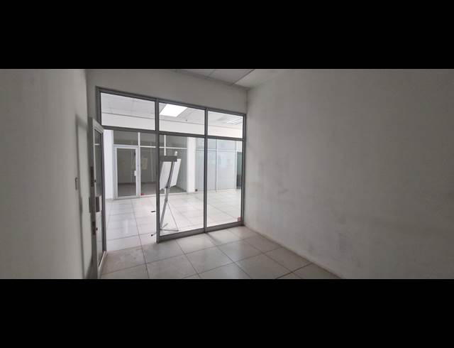 25M² RETAIL TO LET IN FORDSBURG