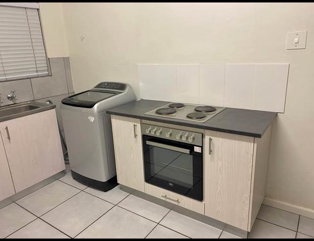 2 bed property to rent in LANGERUG