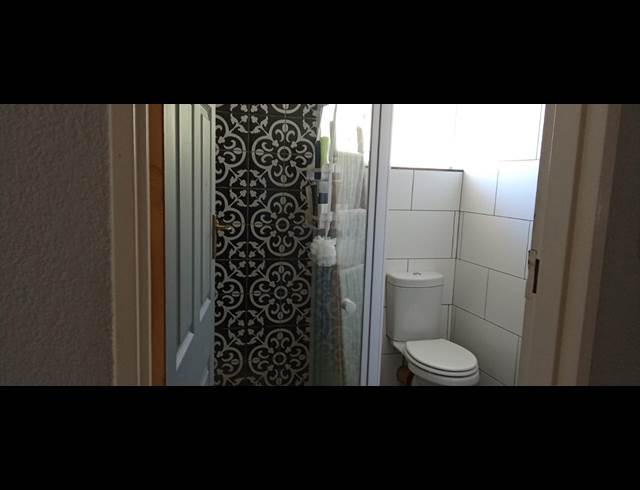 3 BEDROOM FREESTANDING TO LET IN FLAMWOOD