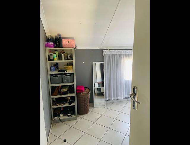 3 bedrooms available for rental 1/1/2025