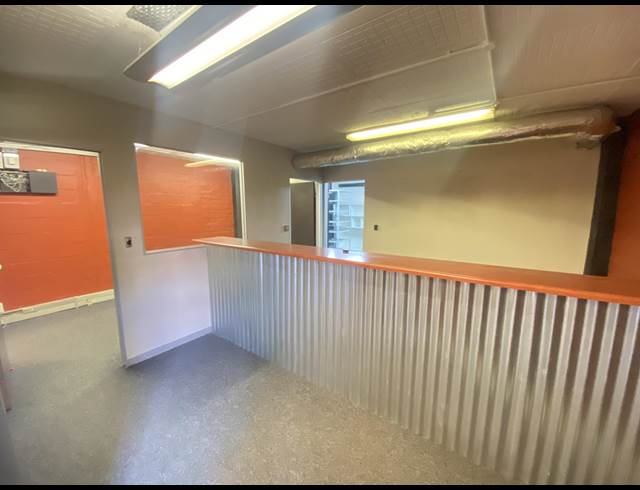 315M² SHOWROOM TO LET IN OBSERVATORY