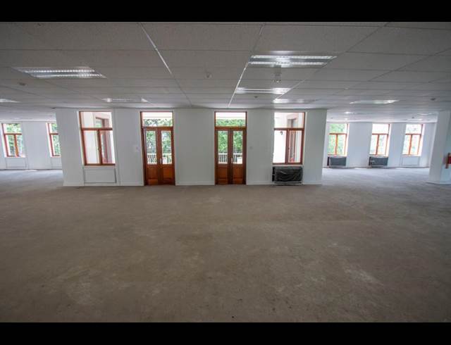 1,263M² OFFICE TO LET IN SANDTON CENTRAL