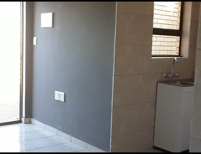 1 bed property to rent in DEVLAND