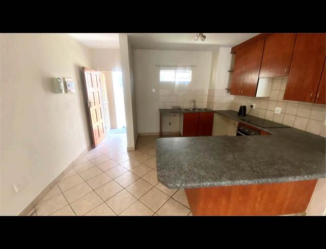2 BEDROOM APARTMENT RENTED IN NOORDHANG