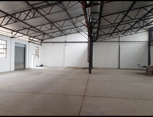 872M² WAREHOUSE RENTED IN TULISA PARK