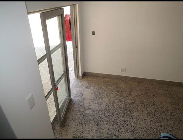 342M² MINI FACTORY TO LET IN BALLITO CENTRAL