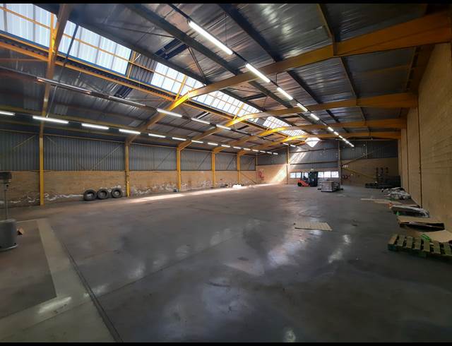 986M² WAREHOUSE TO LET IN ROBERTVILLE