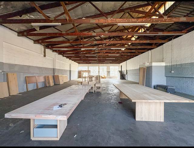 372M² WAREHOUSE TO LET IN NEW GERMANY
