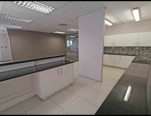 456M² OFFICE TO LET IN ROSEBANK