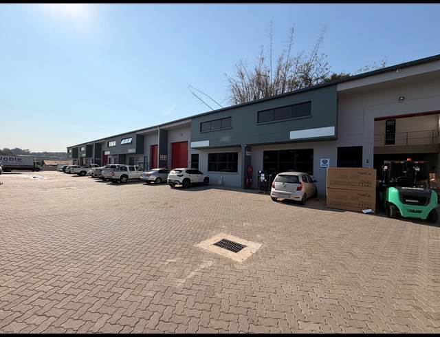 285M² WAREHOUSE TO LET IN GLEN ANIL