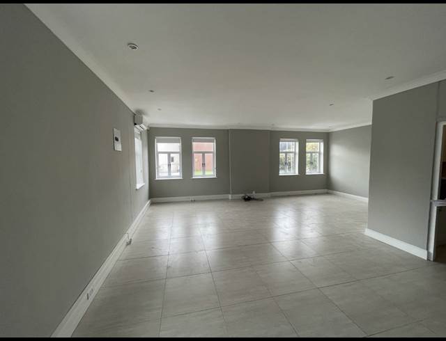 57M² OFFICE TO LET IN GARDENS