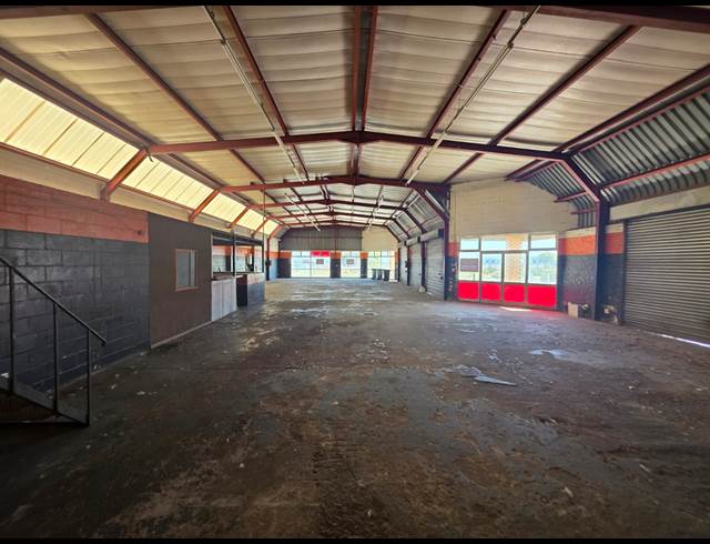 400M² WAREHOUSE TO LET IN SOMERSET WEST BUSINESS PARK