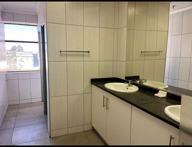 1,200M² OFFICE TO LET IN GERMISTON CENTRAL